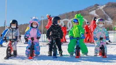 吉林各大雪場“開板”，新玩法續(xù)寫冰雪熱