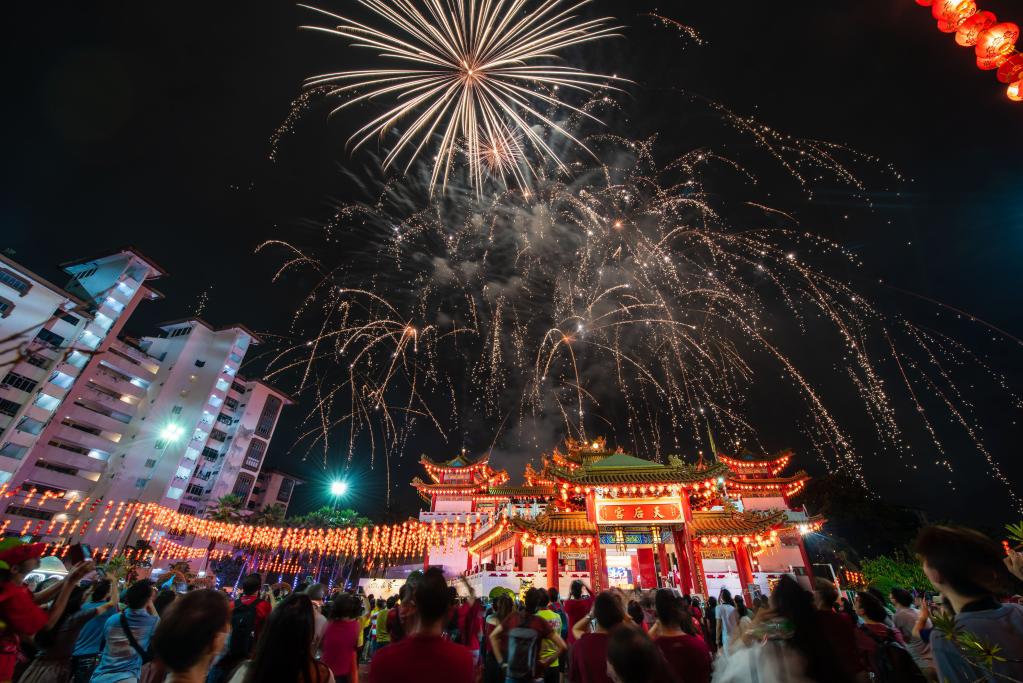 馬來(lái)西亞吉隆坡天后宮舉辦“萬(wàn)民同歡慶，元宵樂(lè)滿天”晚會(huì)