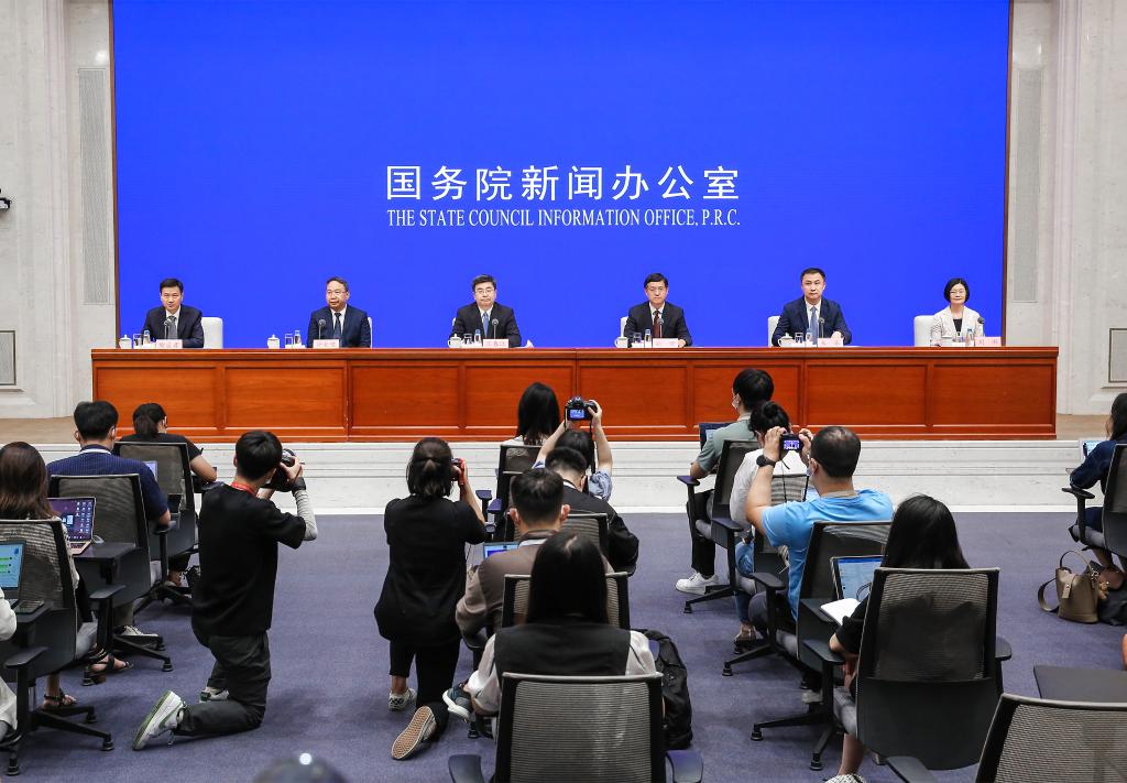 國新辦舉行持續(xù)深化改革開放、切實(shí)優(yōu)化營商環(huán)境國務(wù)院政策例行吹風(fēng)會