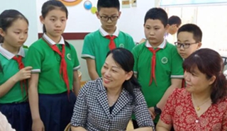 全國人大代表方燕：維護群眾權(quán)益 履行代表職責