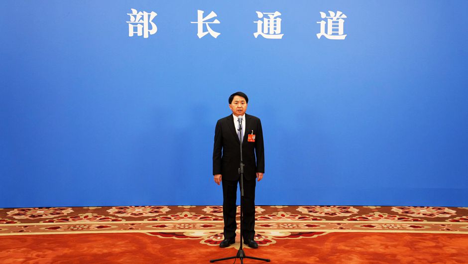 國(guó)家市場(chǎng)監(jiān)督管理總局局長(zhǎng)羅文接受媒體采訪(fǎng)