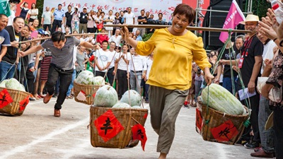 豐收時(shí)節(jié) 中國(guó)農(nóng)民熱愛哪些體育運(yùn)動(dòng)？